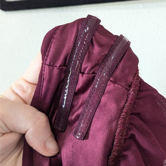 Lulu's Heavenly Hues Burgundy Plunge Neckline Sleeveless Maxi Dress XS - Picture 7 of 11